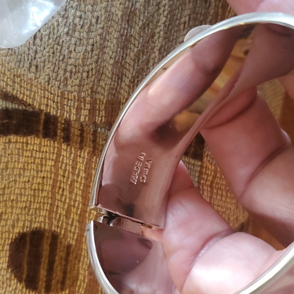 Alexander McQueen - Picture 3 of 6